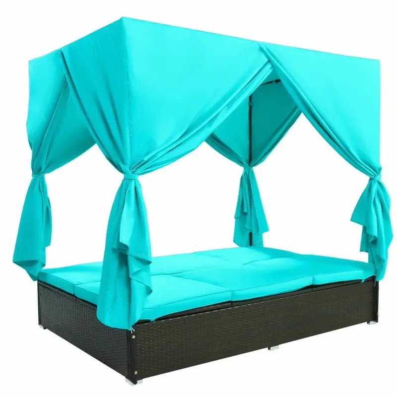 Capitano rattan bed for large areas and hotels