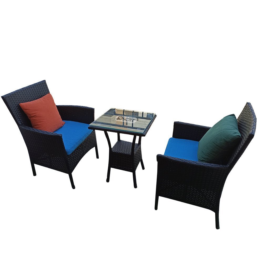 Rattan studio set, 2 chairs and a table