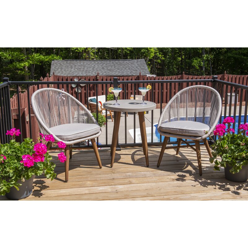 Sermony rope set of 2 chairs and a wooden table in white