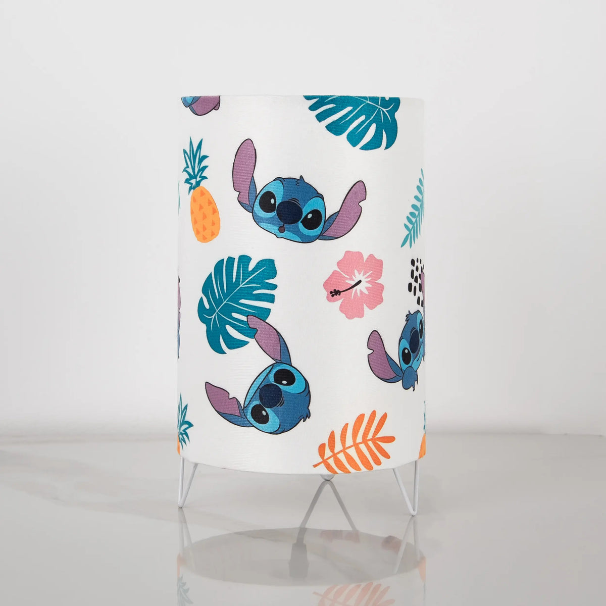 Modern Lamp WDD-025 – Luxury design with iron chassis and heat-resistant vacuum layer with elegant printed fabric