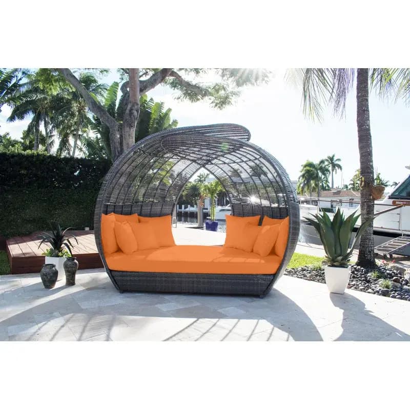 Reynolds rattan bed for large areas and hotels