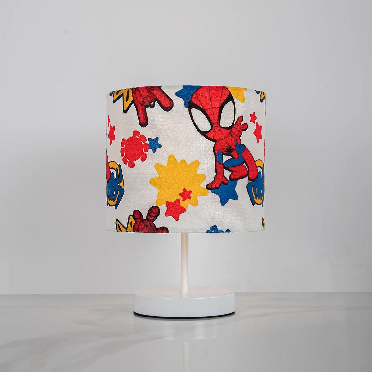 Modern Standard Lamp WDD-015 – Elegant design of white painted metal with heat-resistant vacuum velvet lampshade