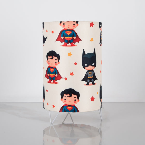 أباجورة مودرن WDD-019 – تصميم فاخر من شاسيه حديد وطبقة فاكيوم مقاومة للحرارة مع قماش مطبوع أنيق