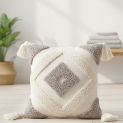 Handmade wool cushion size 45×45 cm from Oscar Furniture – distinctive design HAZ-124