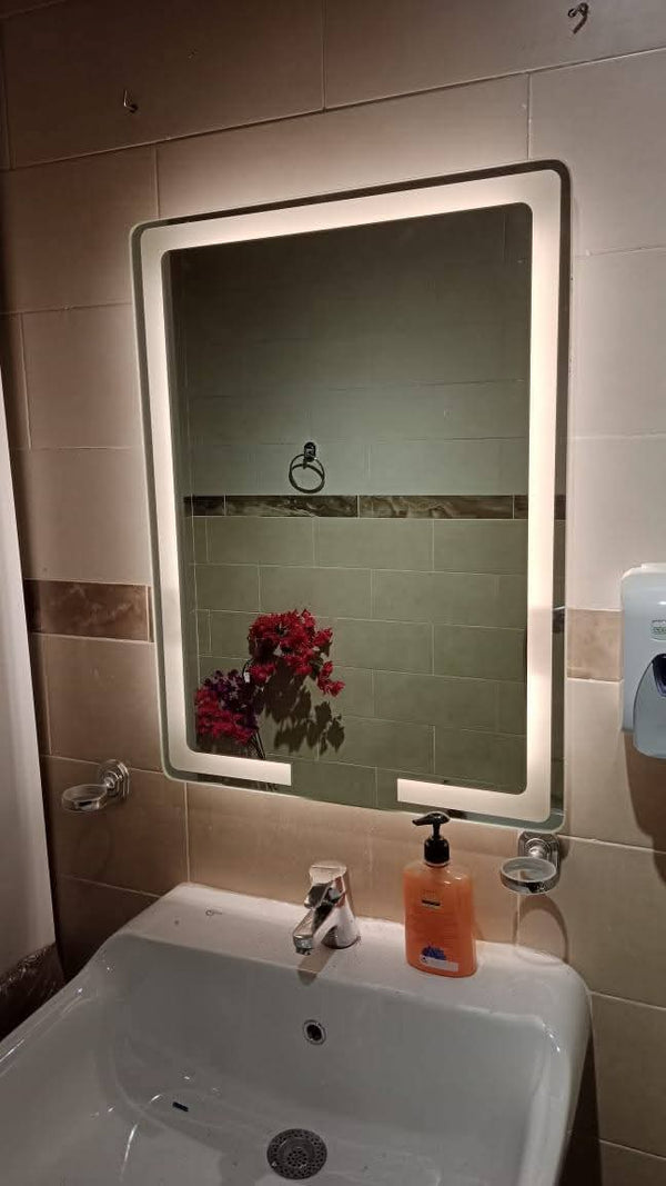 Modern wall mirrors with chamfered edge – 4 mm mirrors from Dr. Grish – Model EGC-006