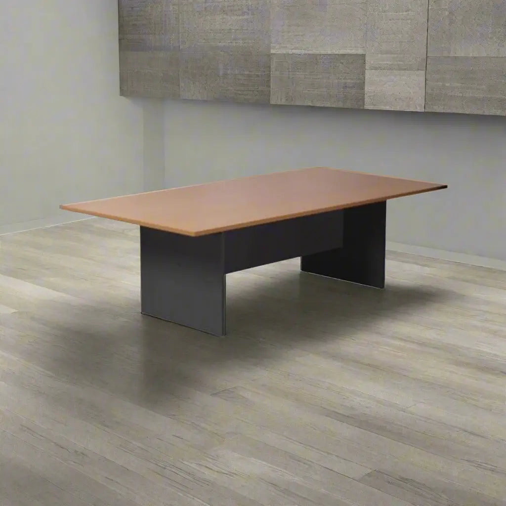 ترابيزة اجتماعات خشب MDF إسباني مع شاسيه معدني – تصميم أنيق متين