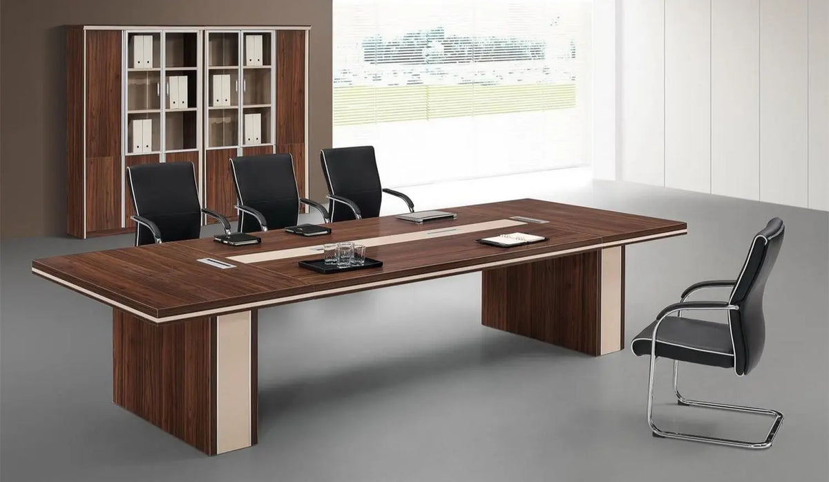 ترابيزة اجتماعات خشب MDF إسباني مع شاسيه معدني – تصميم عصري متين