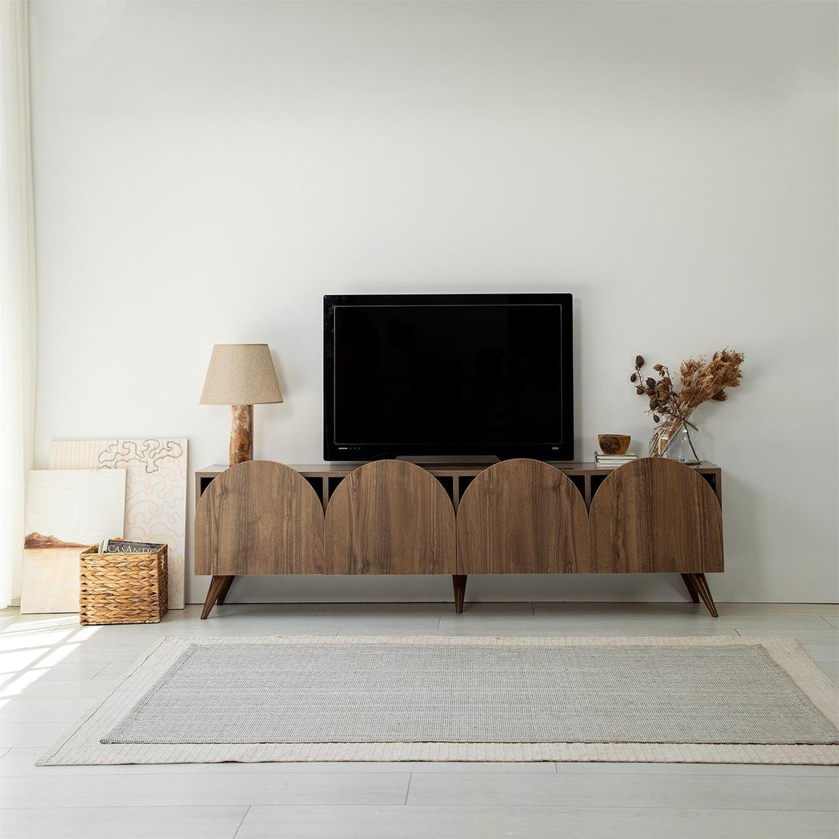 ترابيزة تليفزيون خشب MDF – تصميم عملي وأنيق