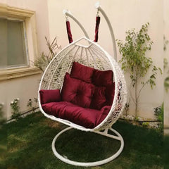 Pure rattan two-person swing with sturdy iron frame – elegant design supports up to 300 kg