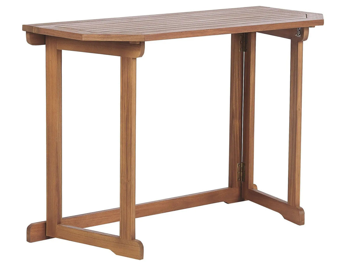 Diana corner made of beech wood, accommodates 4 people.