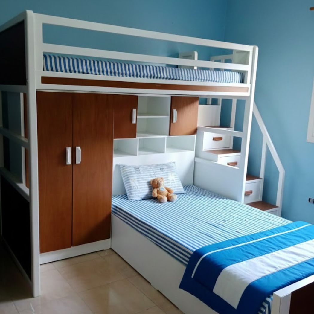 Two-tier beech wood baby bed with wardrobe and bookshelf, model KCT-006, luxury finish and smart design for children's room