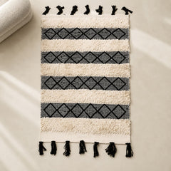 Handmade luxury wool carpet in various sizes – Model HAZ-016 from Oscar Furniture