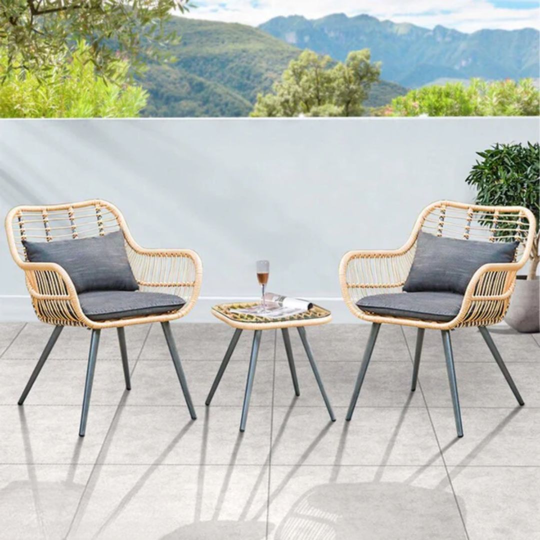Rattan Alexa set, 2 chairs and a table