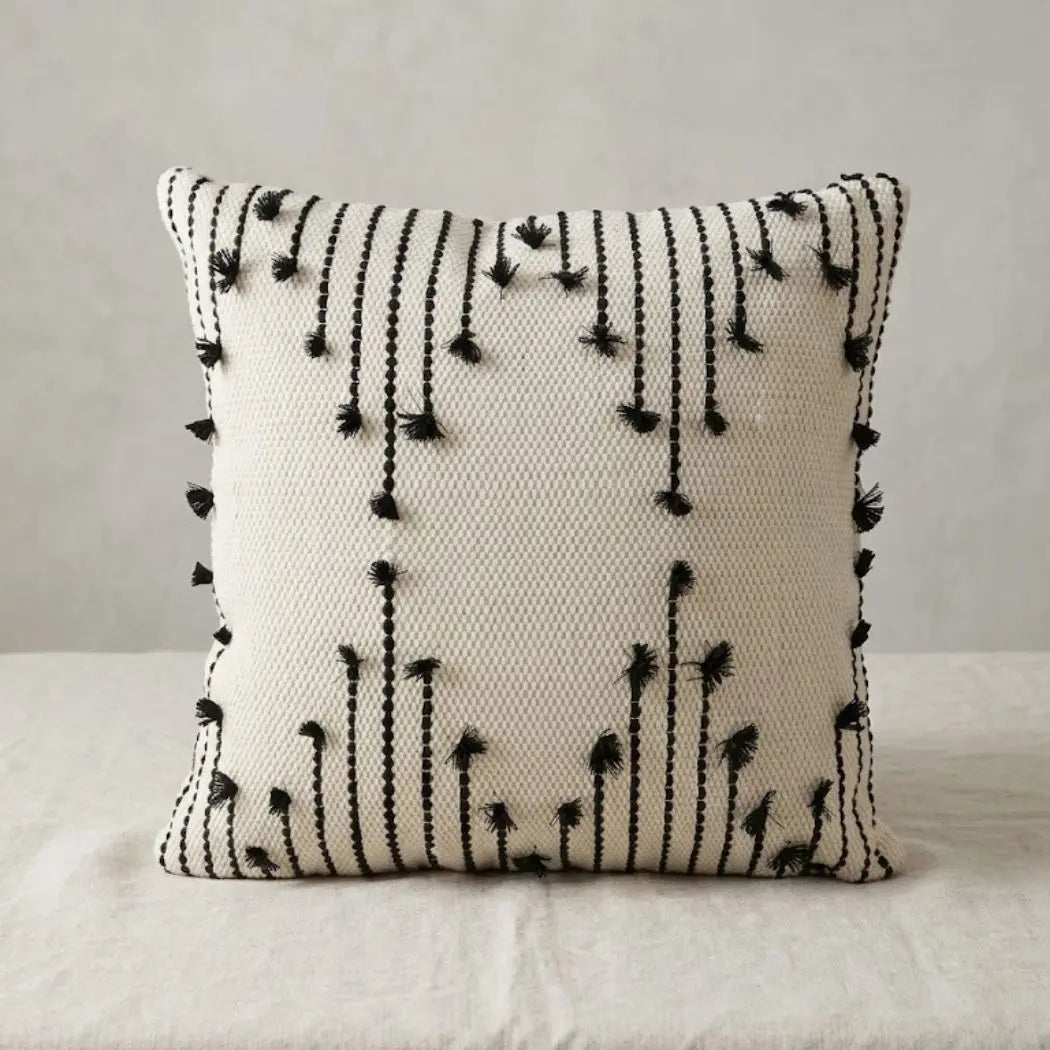 Handmade wool cushion size 45×45 cm from Oscar Furniture – distinctive design HAZ-118