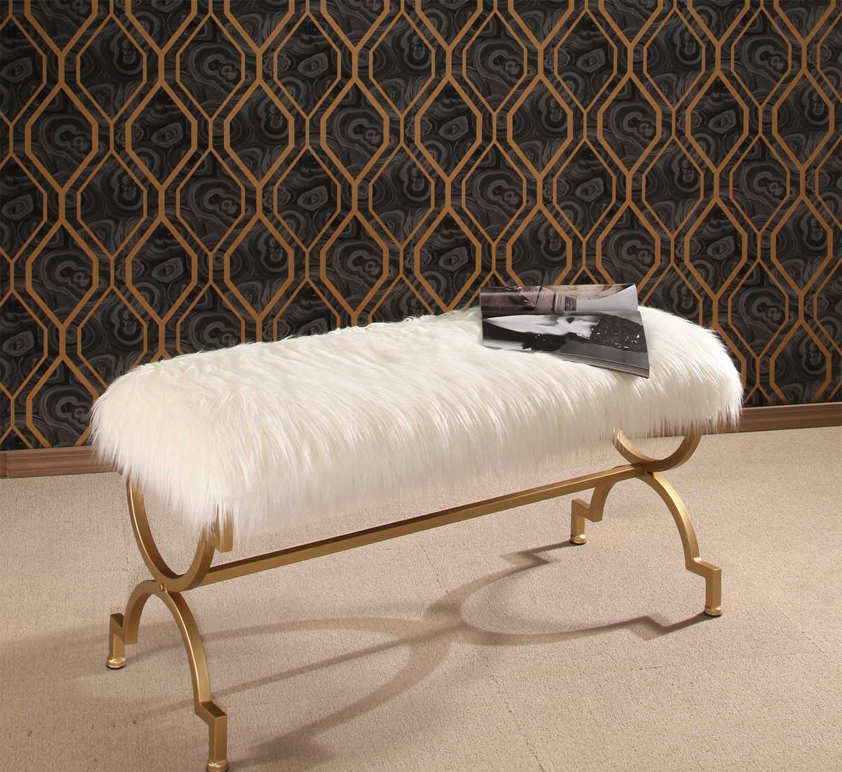 Modern elegant bench with external fur and metal frame