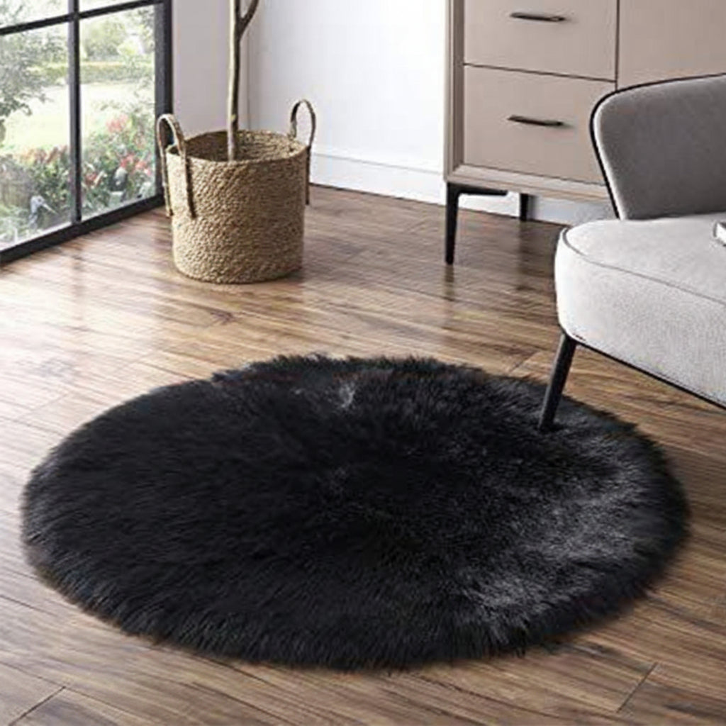Gwen circular fur rug with non-slip leather lining - 150 * 150