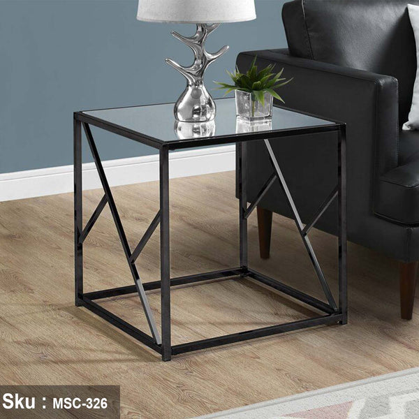 ديبيار ترابيزة جانبية  50 * 45 زجاج - اوسكار رتان