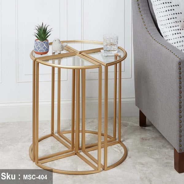 سيرتا ترابيزة جانبية  55 * 50 زجاج  - اوسكار رتان