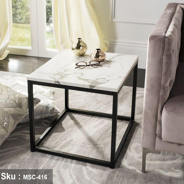 فانتي ترابيزة جانبية 50 * 45 رخام  - اوسكار رتان